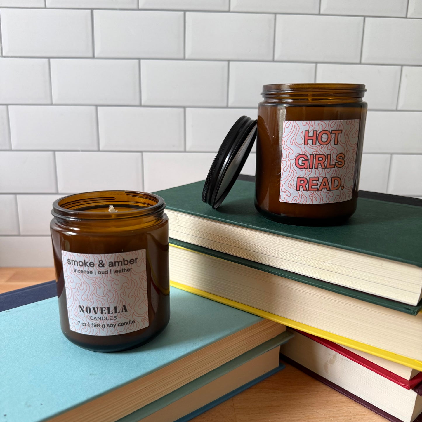 Hot Girls Read Amber Jar Candle